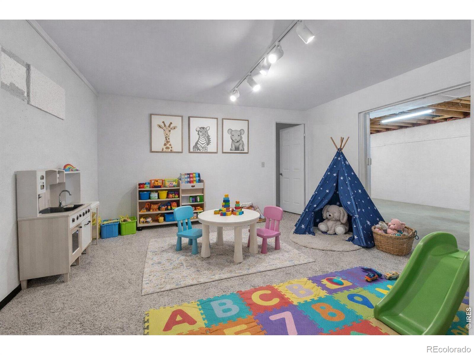 1050 W 44th Street Loveland CO 80538