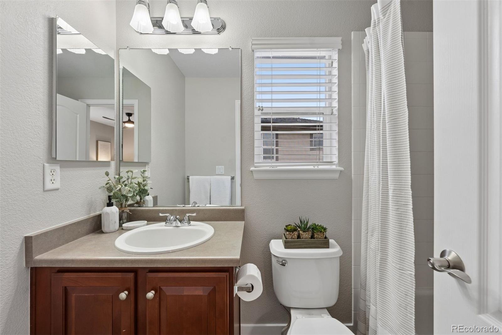 10863 Towerbridge Road Highlands Ranch CO 80130