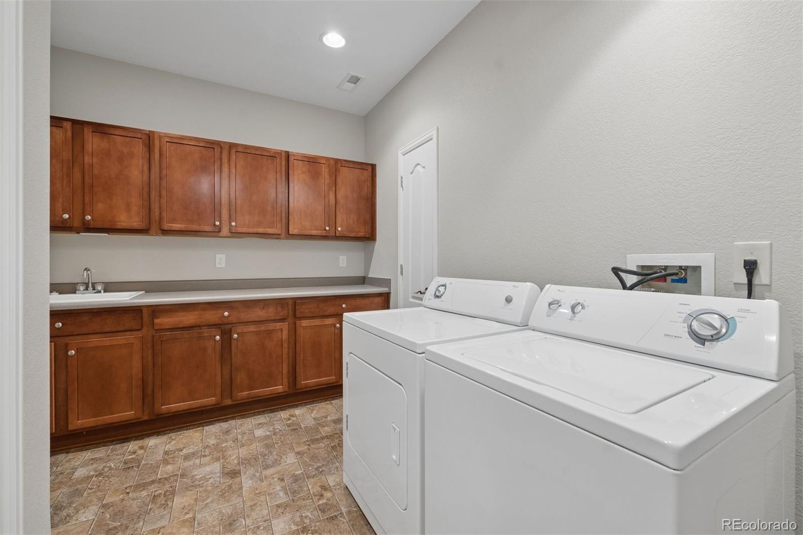 10863 Towerbridge Road Highlands Ranch CO 80130
