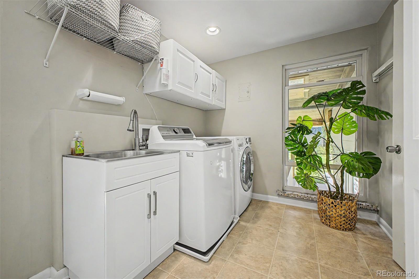 99 S Holland Street Lakewood CO 80226