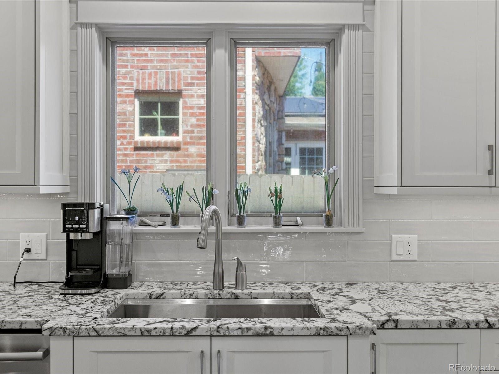 718 Locust Street Denver CO 80220