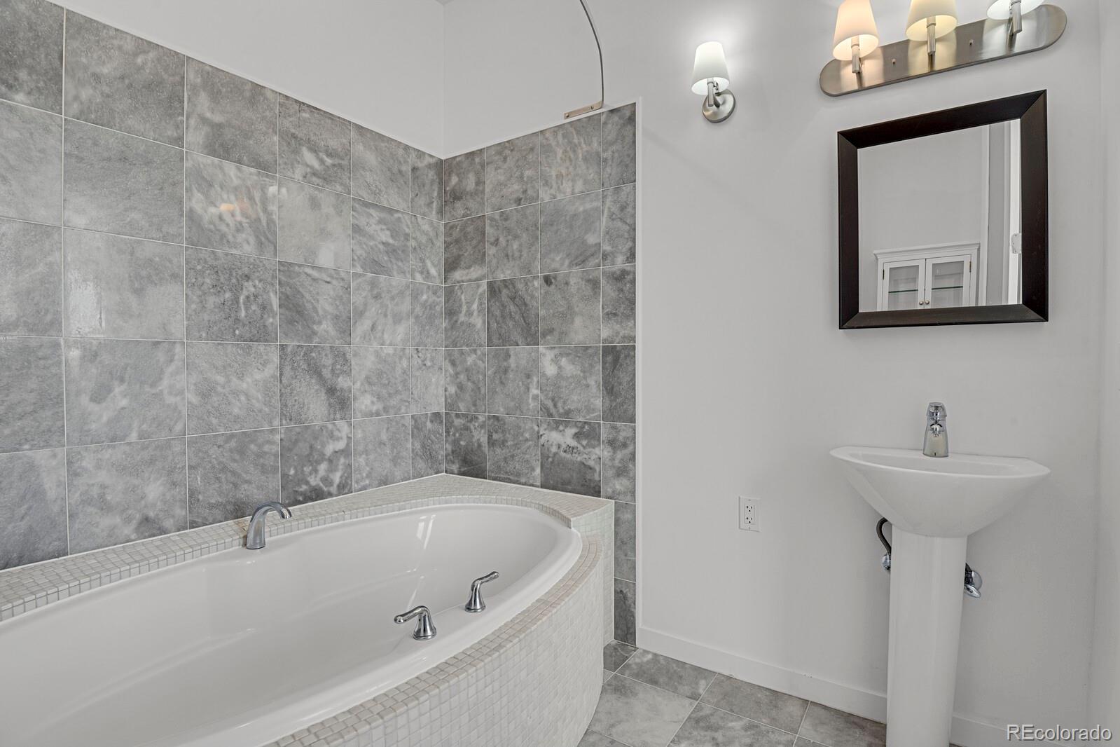 1639 Buttercup Road Elizabeth CO 80107