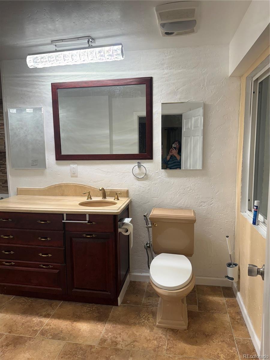 985 Depew Street Lakewood CO 80214