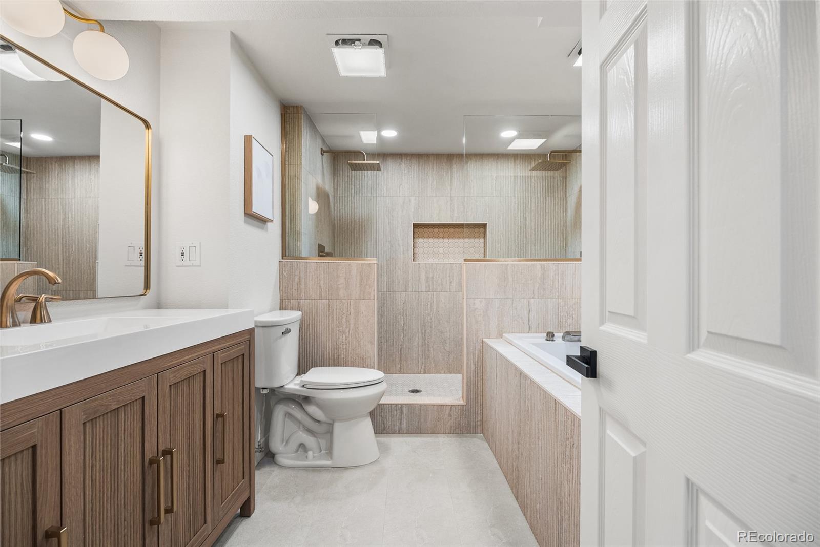 10439 Independence Street Broomfield CO 80021