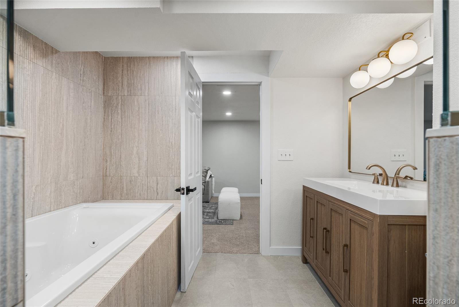 10439 Independence Street Broomfield CO 80021