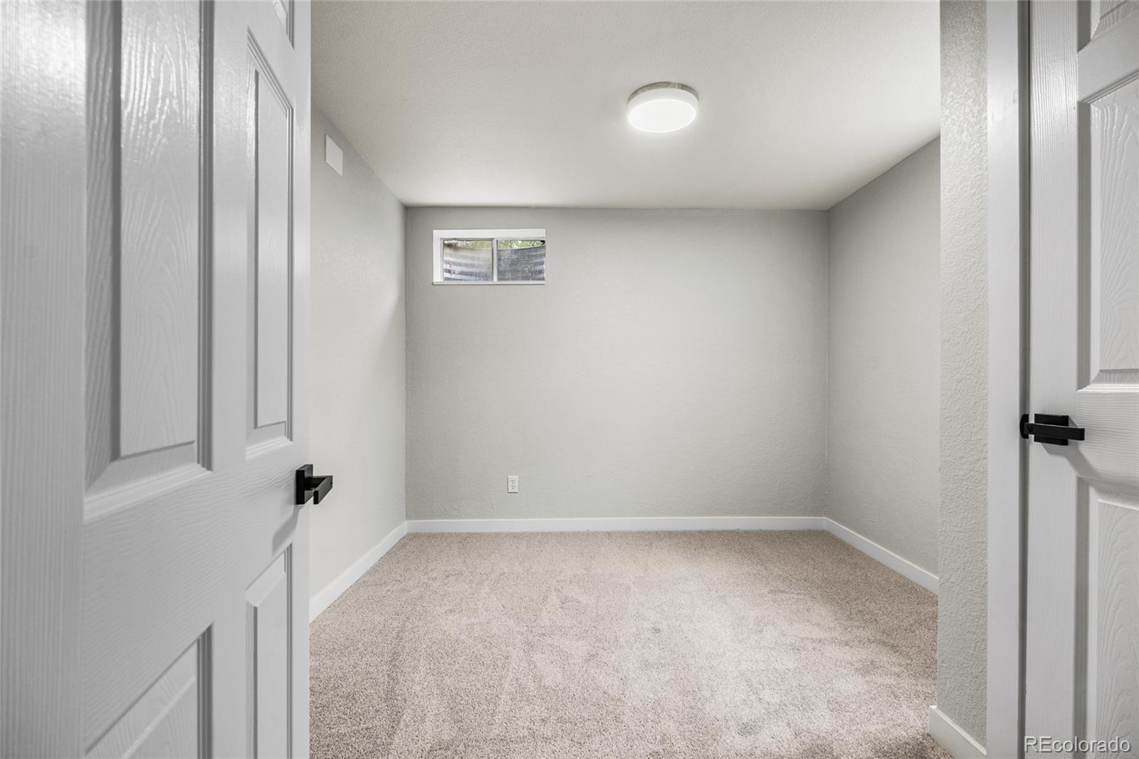 10439 Independence Street Broomfield CO 80021