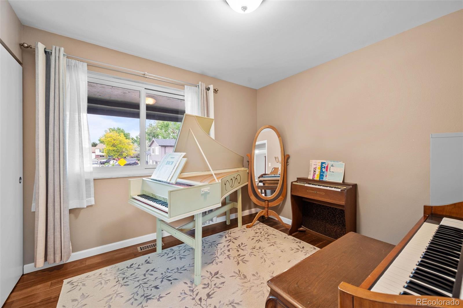 5049 Uvalda Street Denver CO 80239