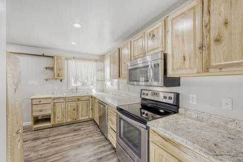 740 Newark Street Aurora CO 80010