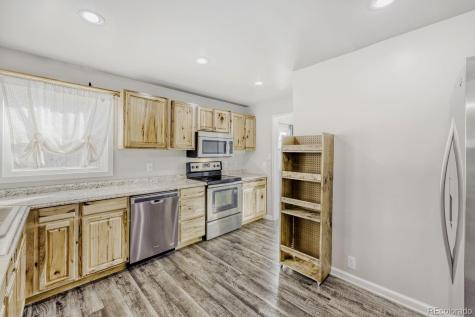 740 Newark Street Aurora CO 80010