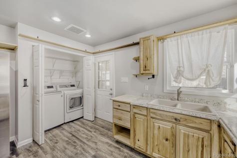 740 Newark Street Aurora CO 80010