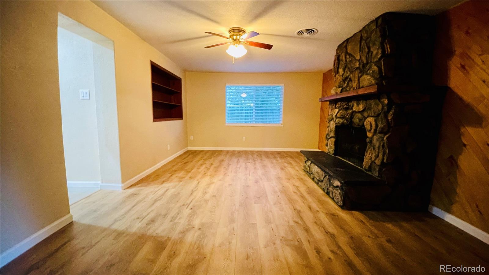 903 Quentin Street Aurora CO 80011
