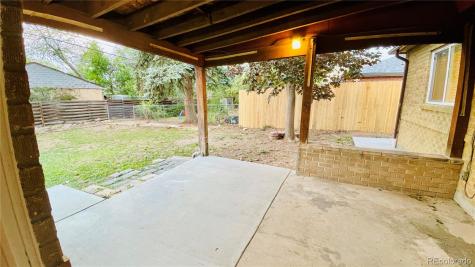 903 Quentin Street Aurora CO 80011
