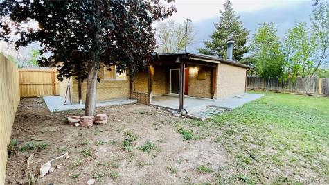 903 Quentin Street Aurora CO 80011