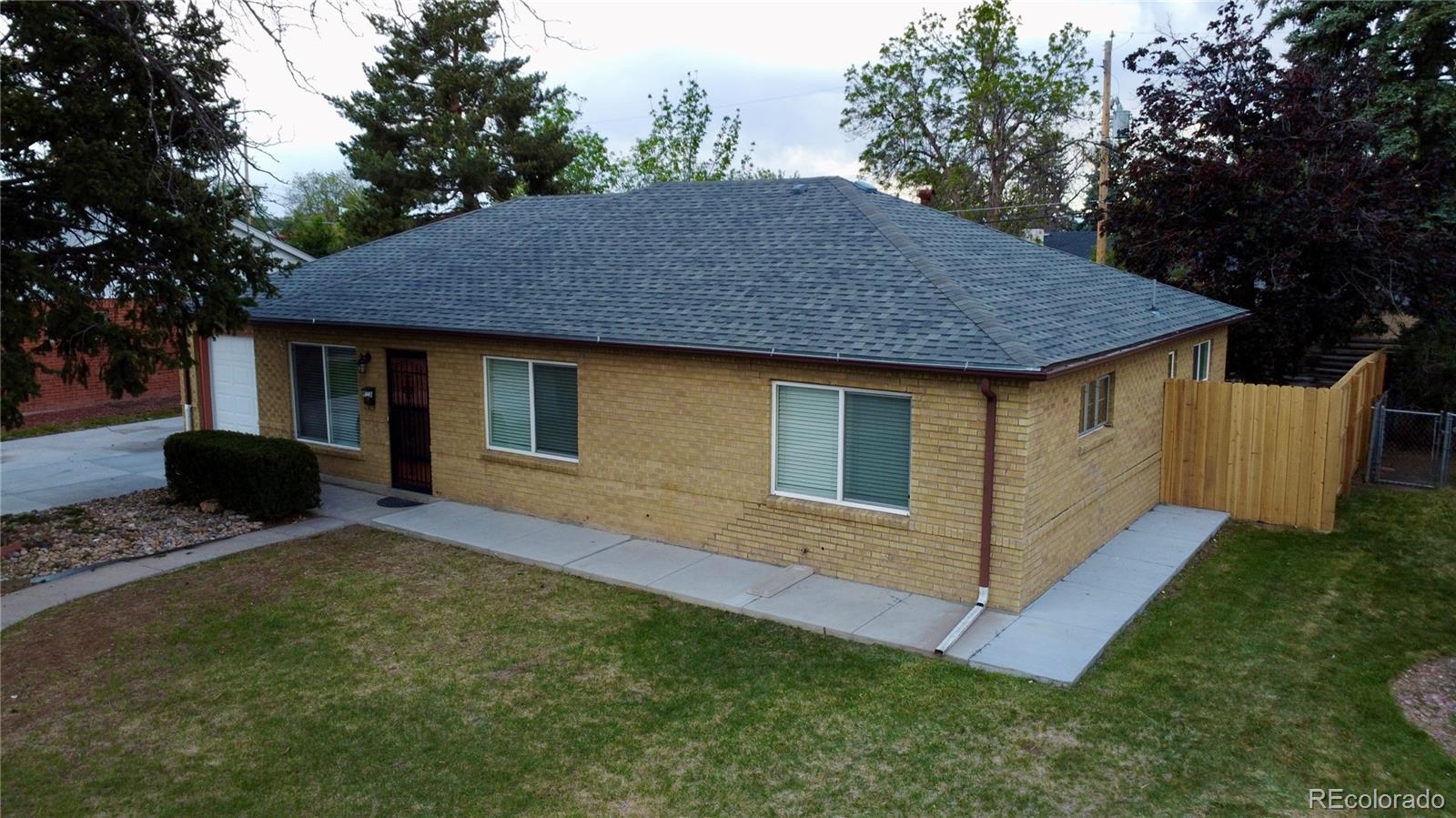 903 Quentin Street Aurora CO 80011