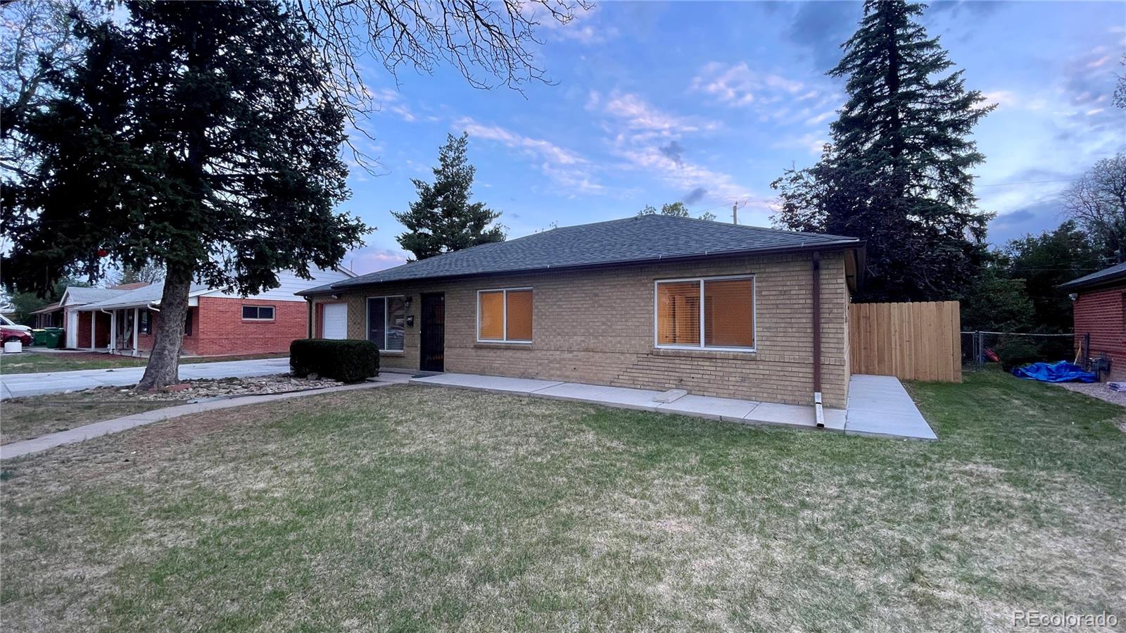 903 Quentin Street Aurora CO 80011