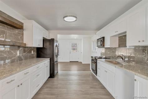 3090 Worchester Street Aurora CO 80011