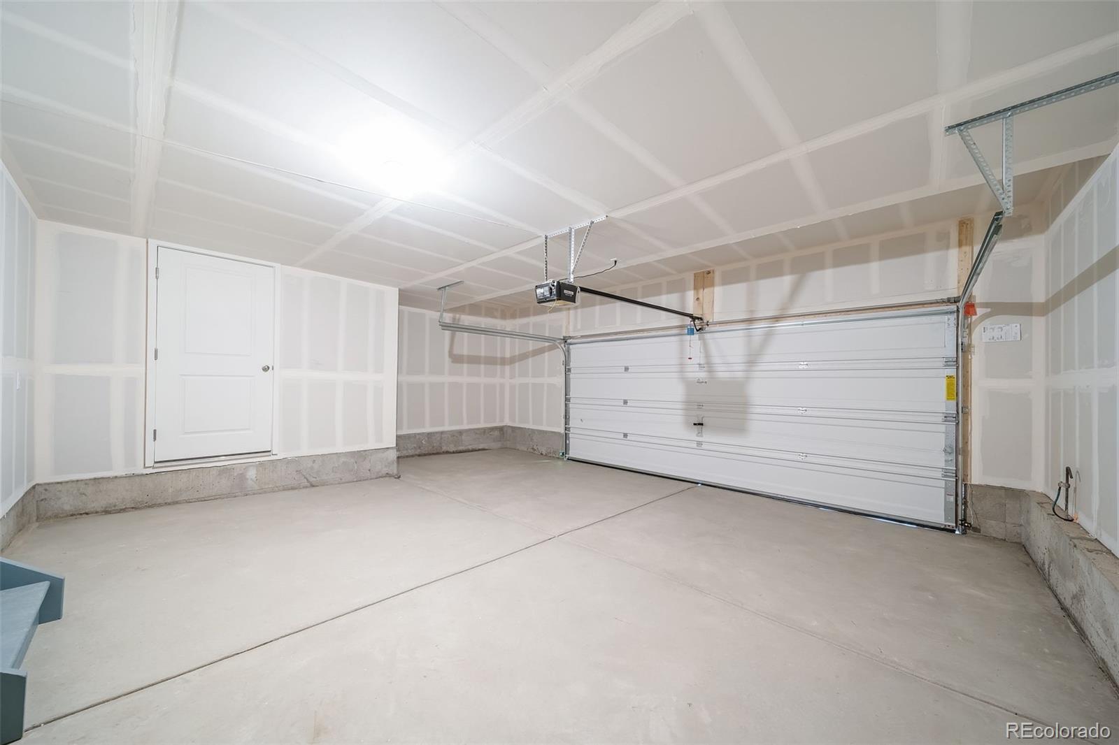46553 Avery Lane Bennett CO 80102