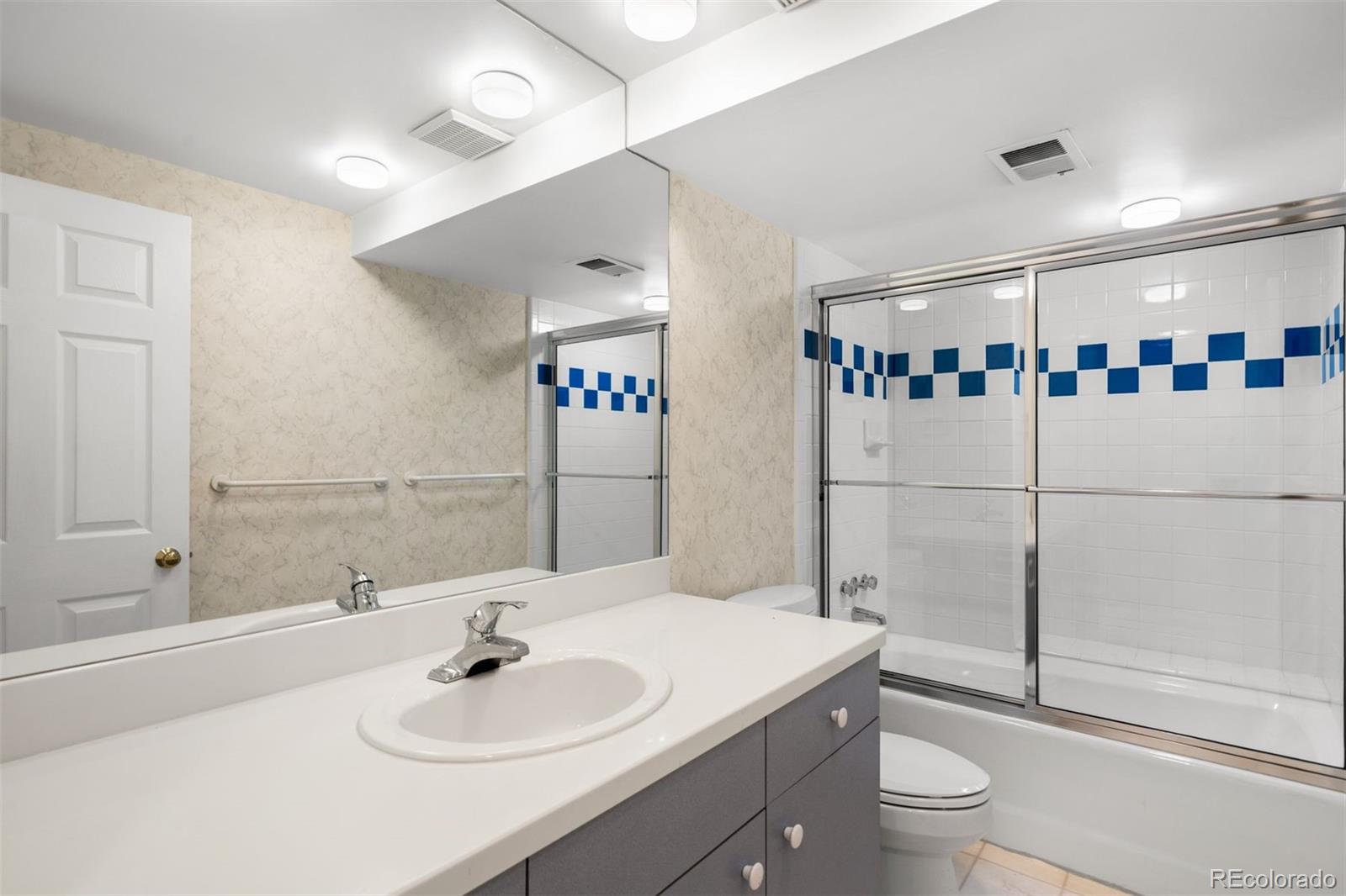 6433 E Stanford Avenue Cherry Hills Village CO 80111