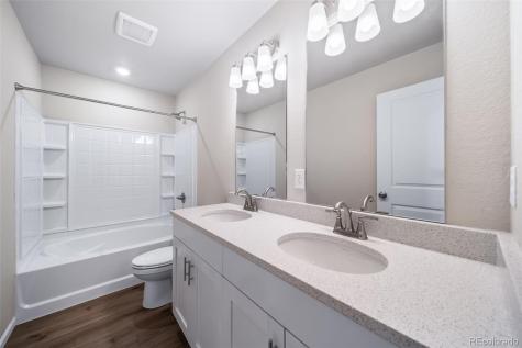 22382 E 38th Place Aurora CO 80019