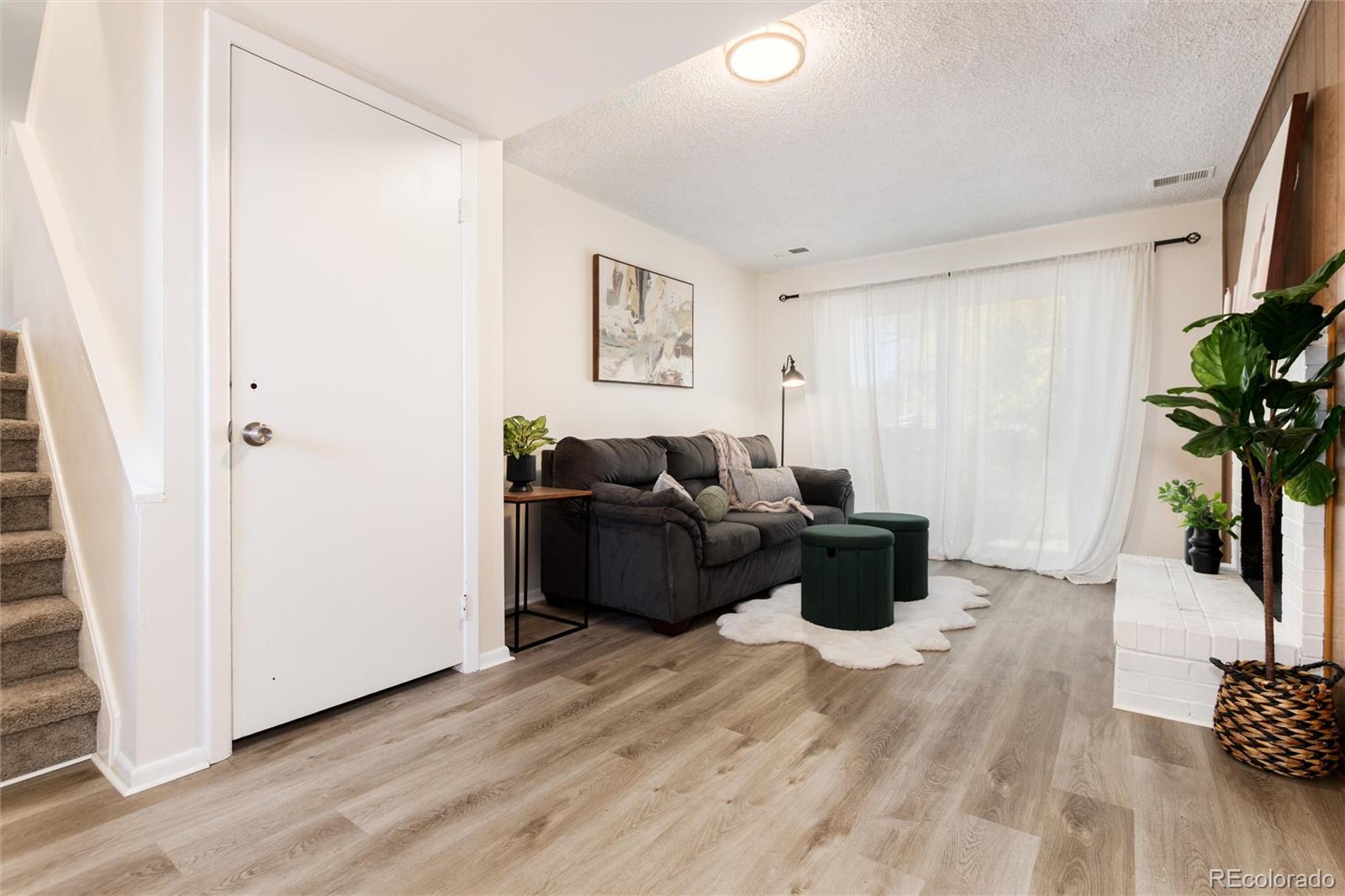 1157 S Everett Street Lakewood CO 80232