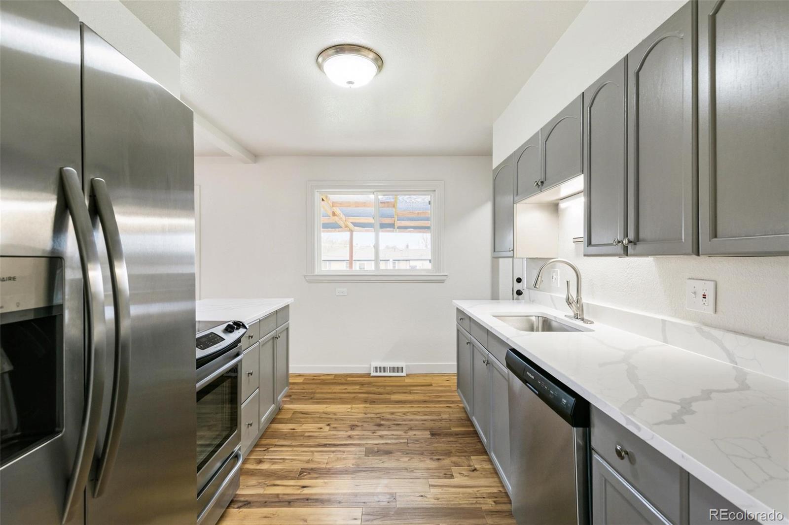 5494 S Knox Court Littleton CO 80123