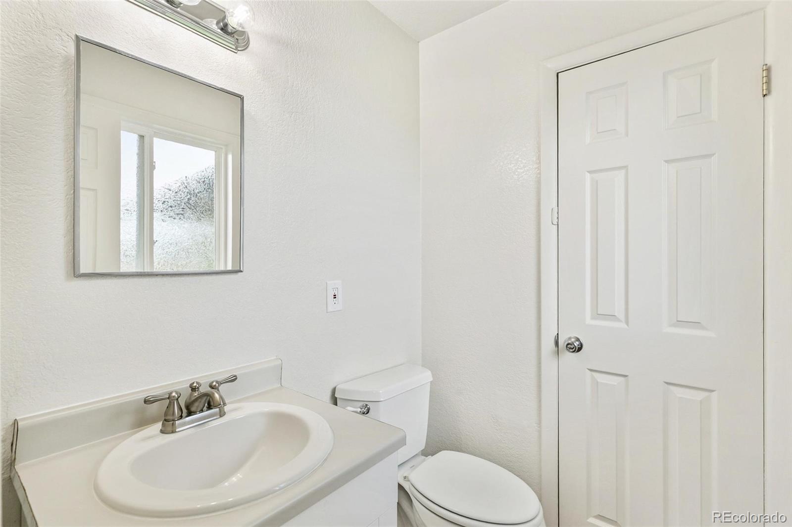 5494 S Knox Court Littleton CO 80123