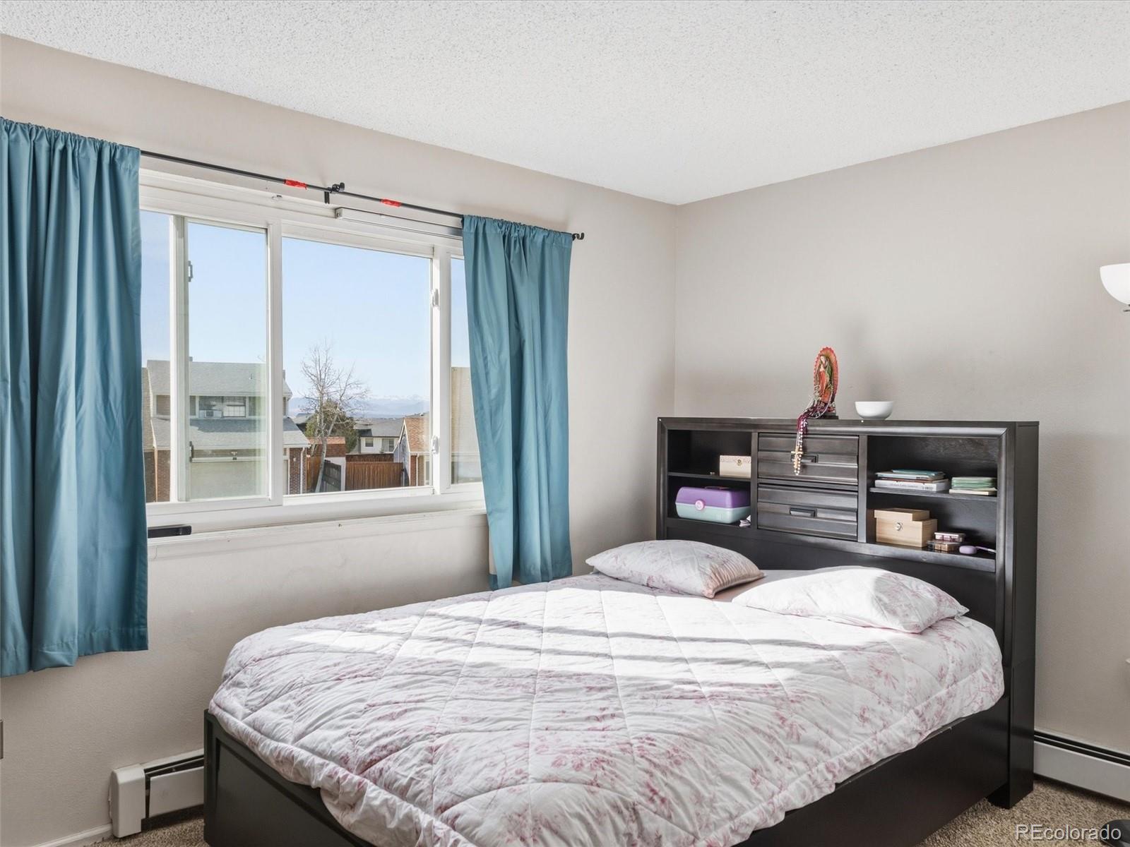 892 S Rifle Way Aurora CO 80017