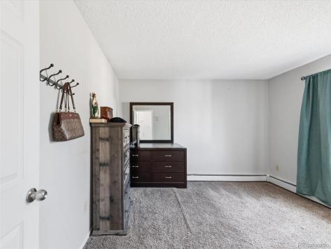 892 S Rifle Way Aurora CO 80017