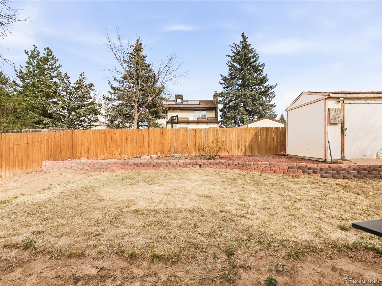 892 S Rifle Way Aurora CO 80017