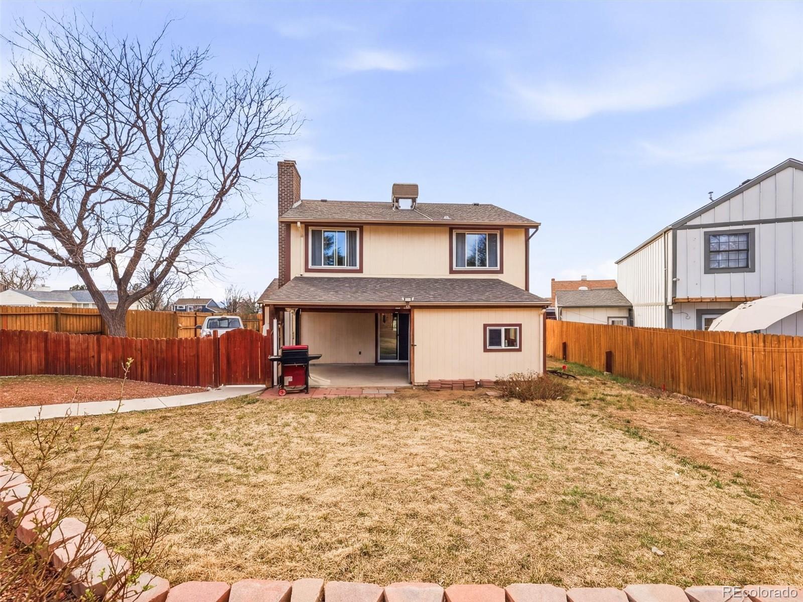 892 S Rifle Way Aurora CO 80017