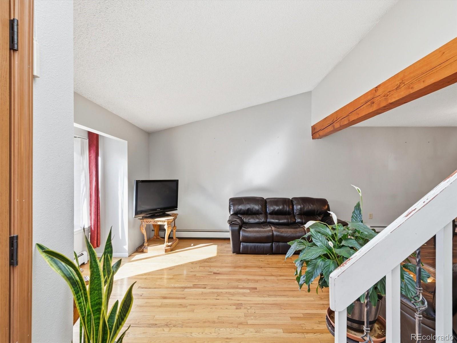 892 S Rifle Way Aurora CO 80017