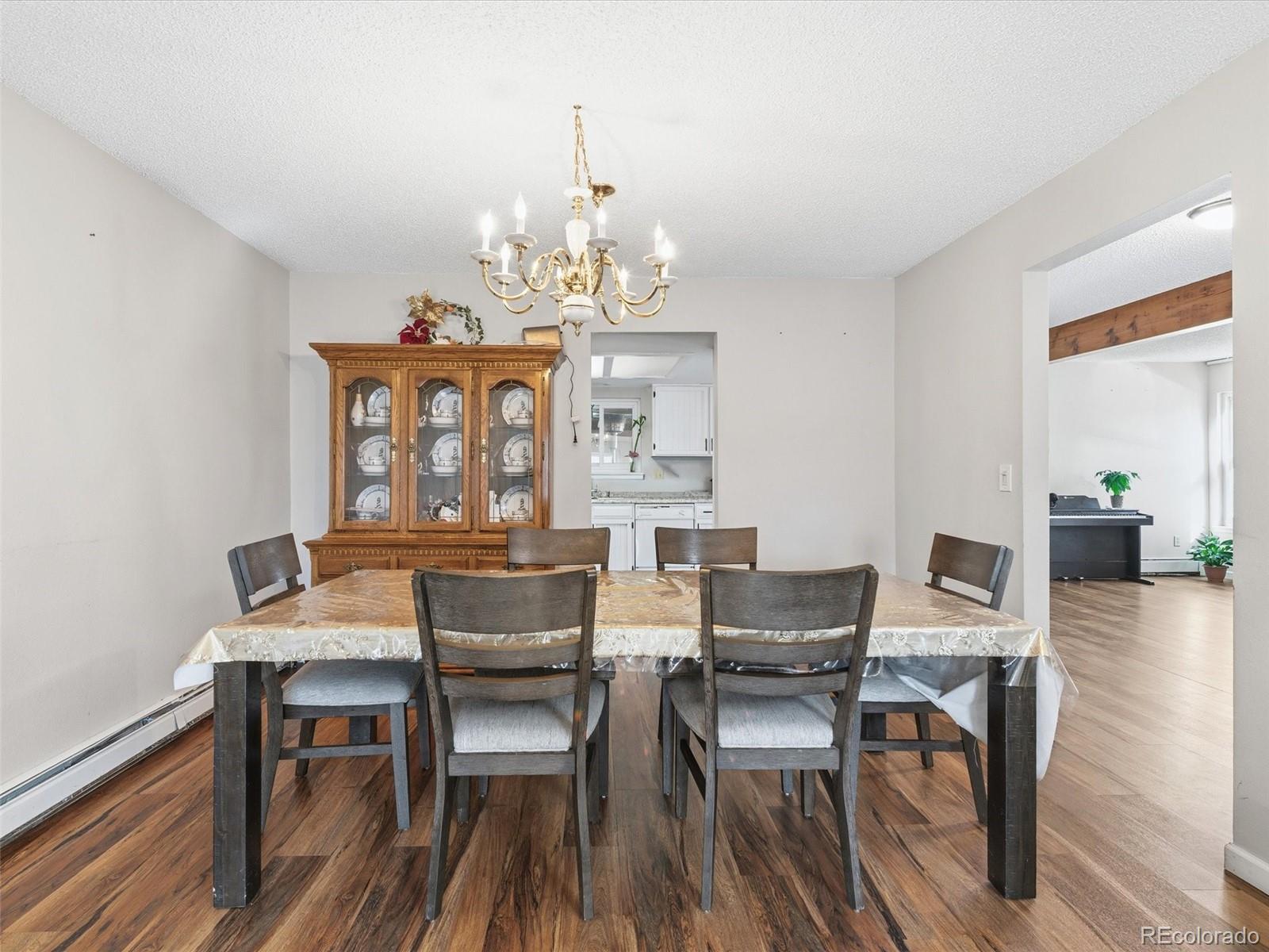 892 S Rifle Way Aurora CO 80017