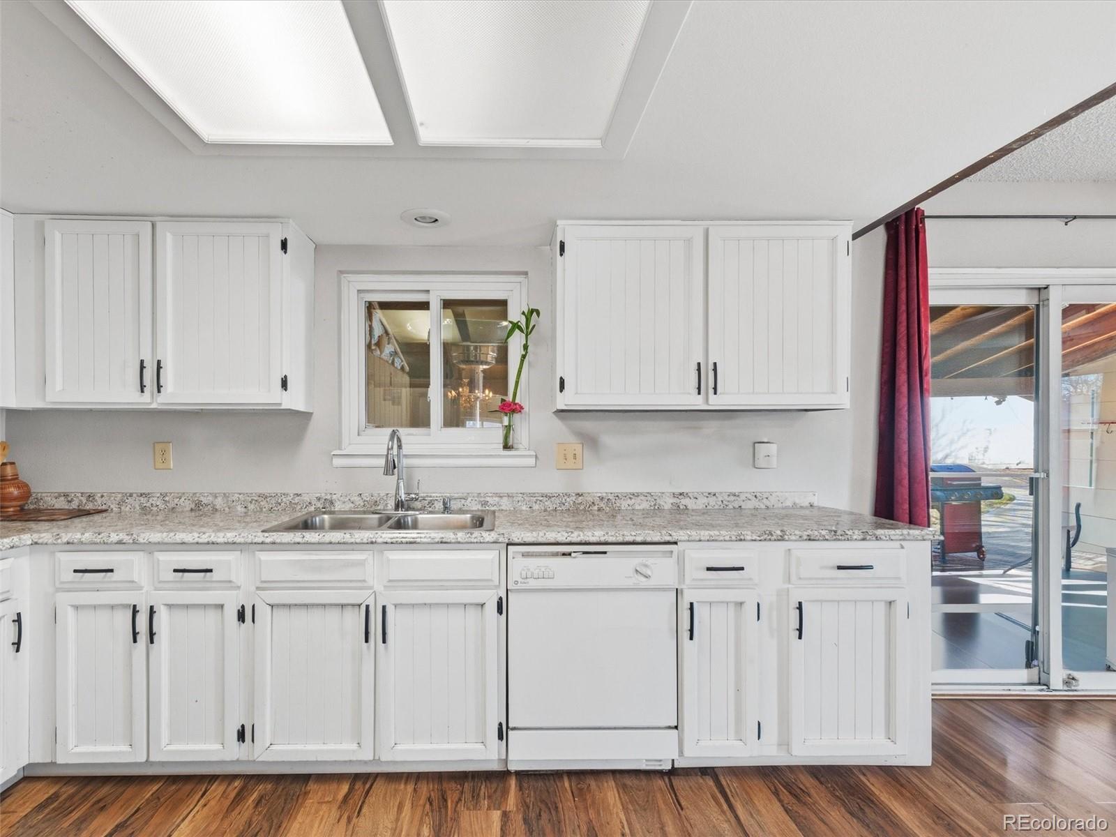 892 S Rifle Way Aurora CO 80017
