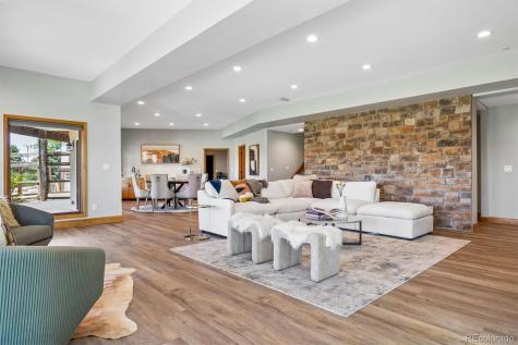 6166 S Netherland Circle Centennial CO 80016