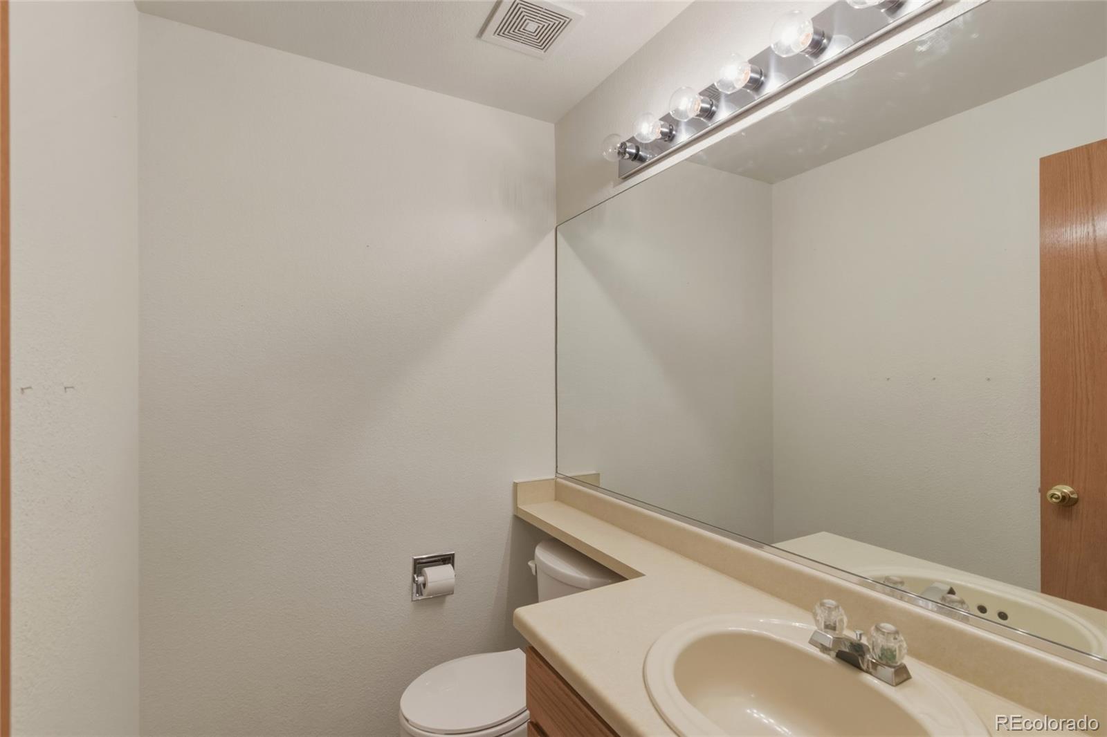 11351 Oswego Street Commerce City CO 80640
