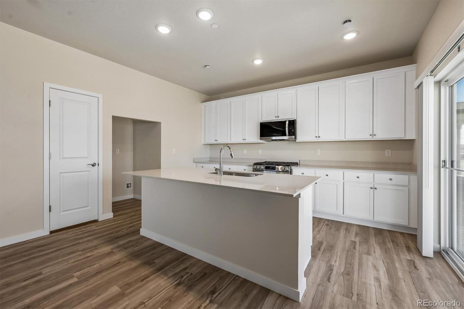 9423 Danube Street Commerce City CO 80022
