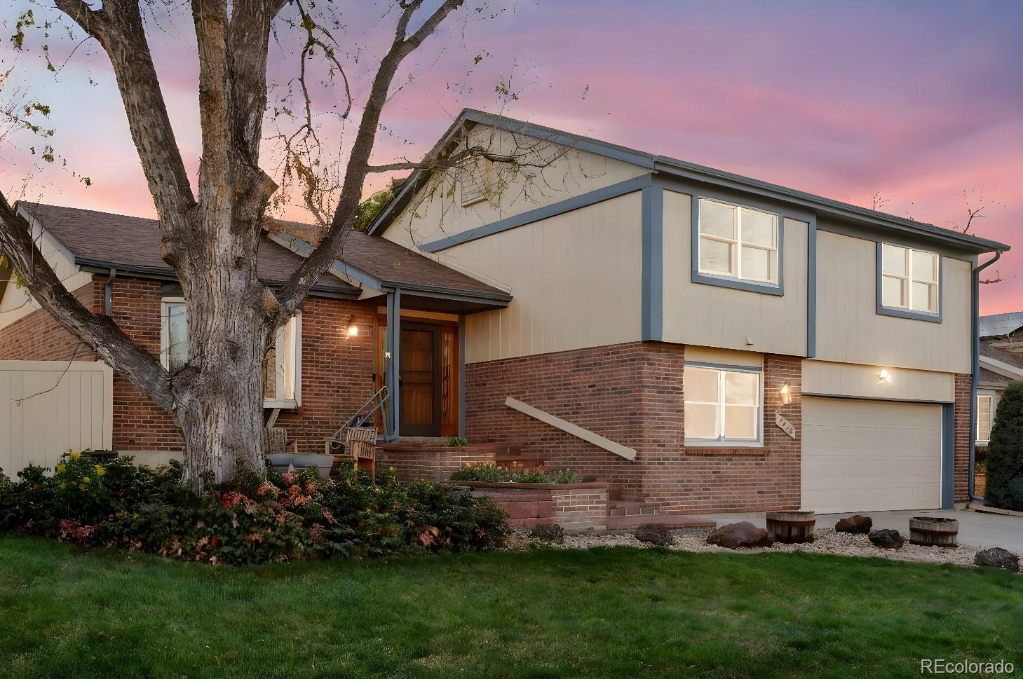 2013 S Holland Street Lakewood CO 80227