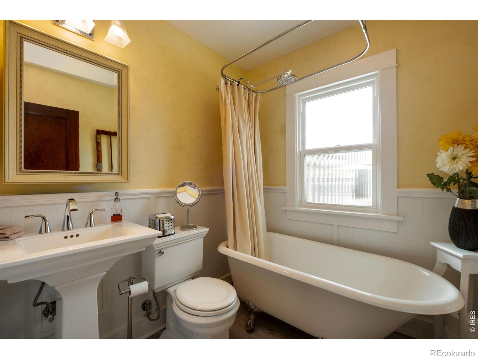 904 Charlotte Street Johnstown CO 80534