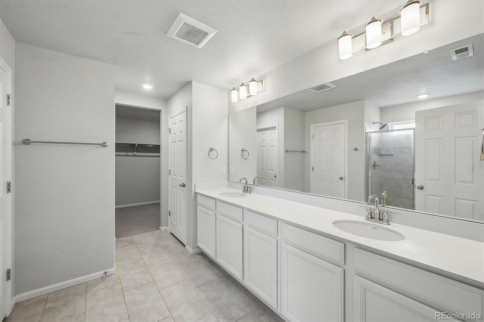4126 S Netherland Circle Aurora CO 80013