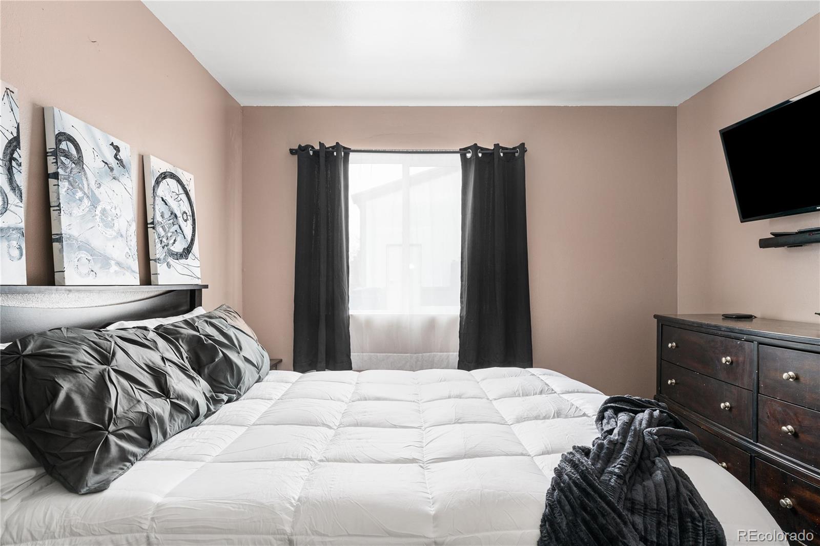 17020 E Easter Avenue Foxfield CO 80016