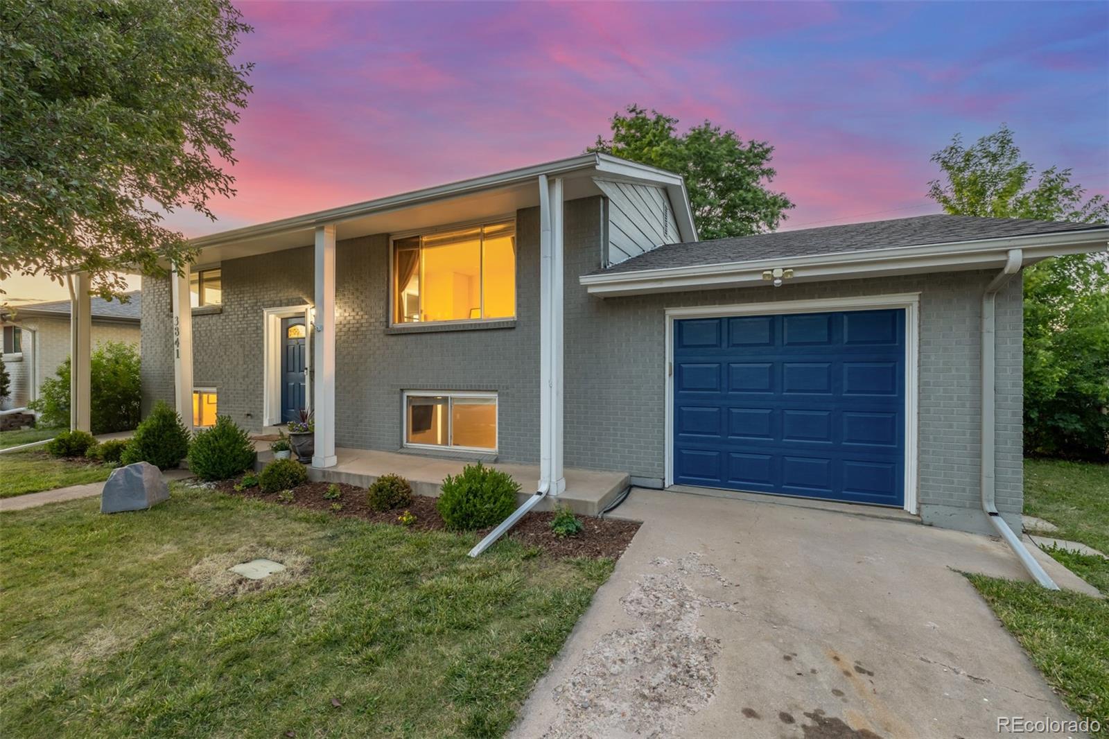 3841 W Quinn Place Denver CO 80236