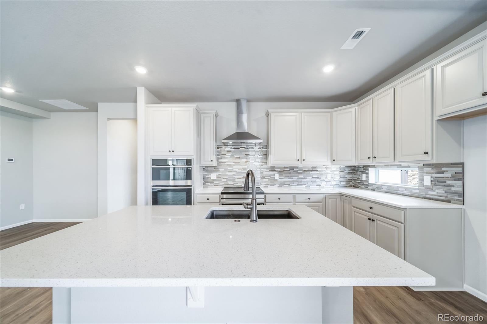 5174 N Quatar Street Aurora CO 80019
