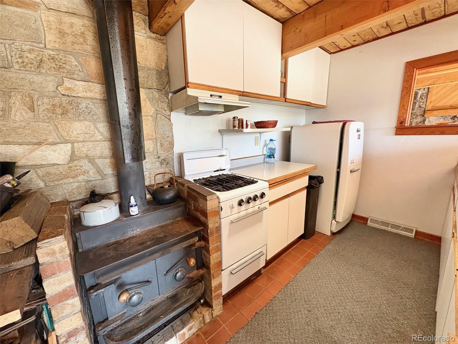 2121 Cr 1 Florissant CO 80816