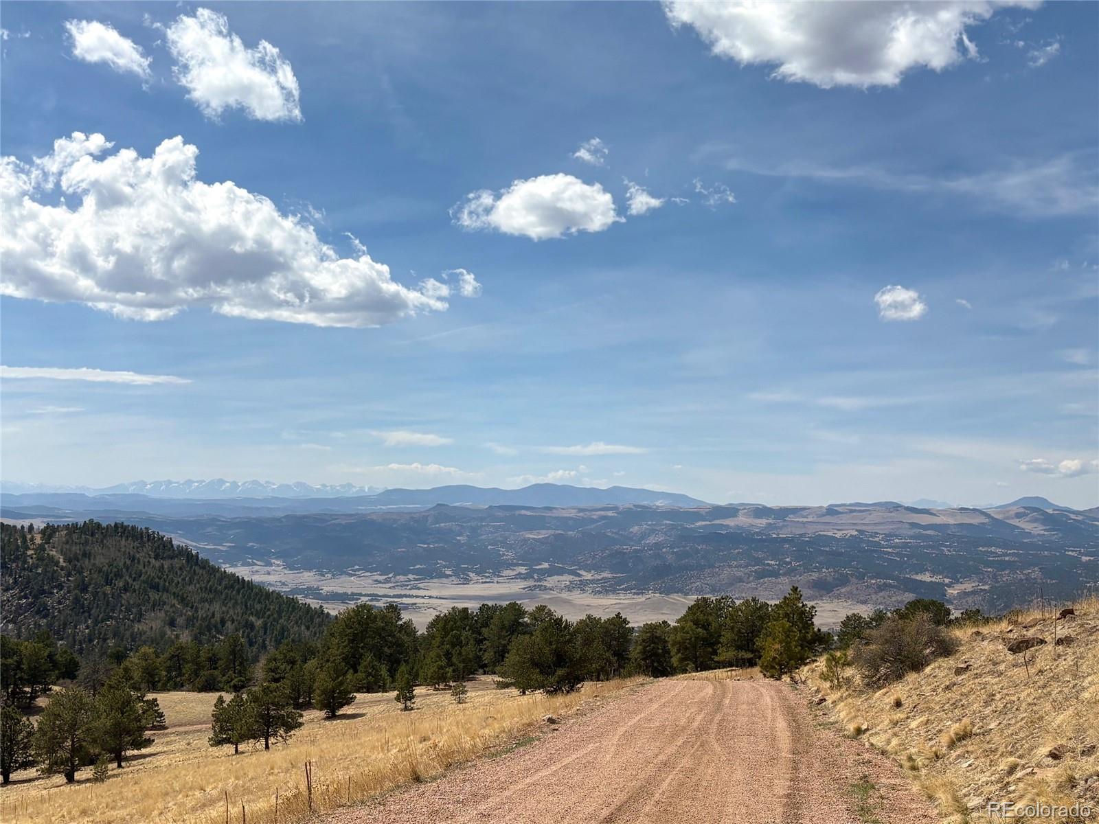 2121 Cr 1 Florissant CO 80816