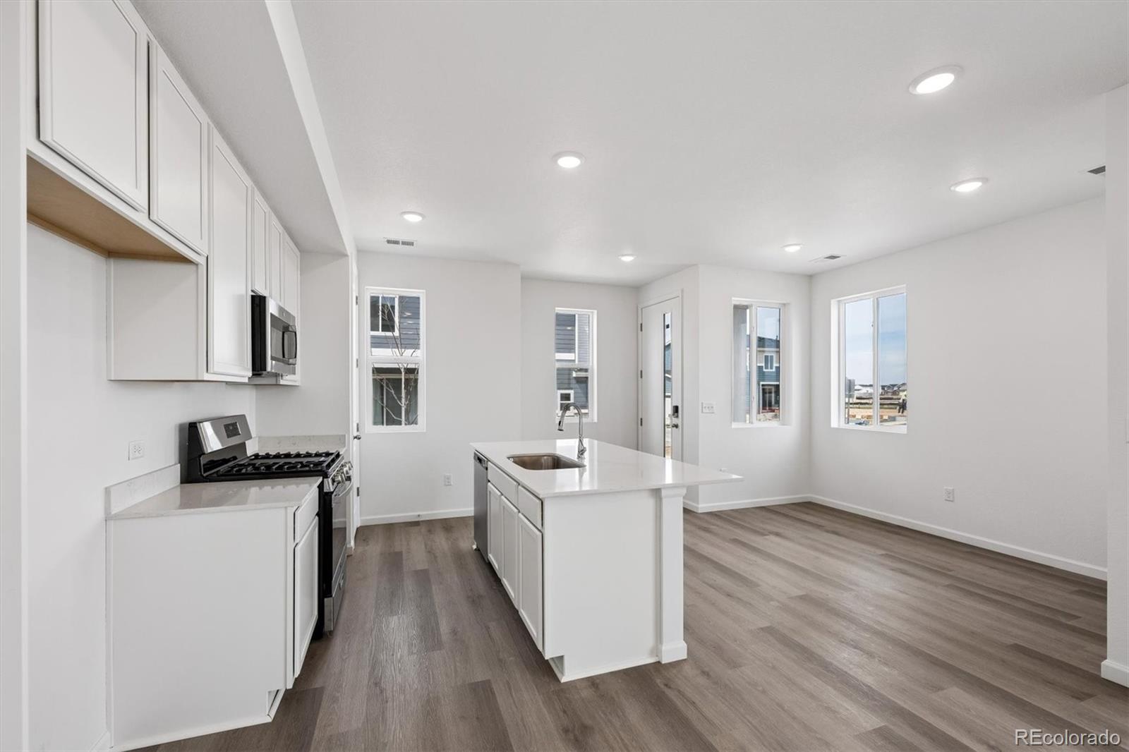 24161 E 30th Place Aurora CO 80019