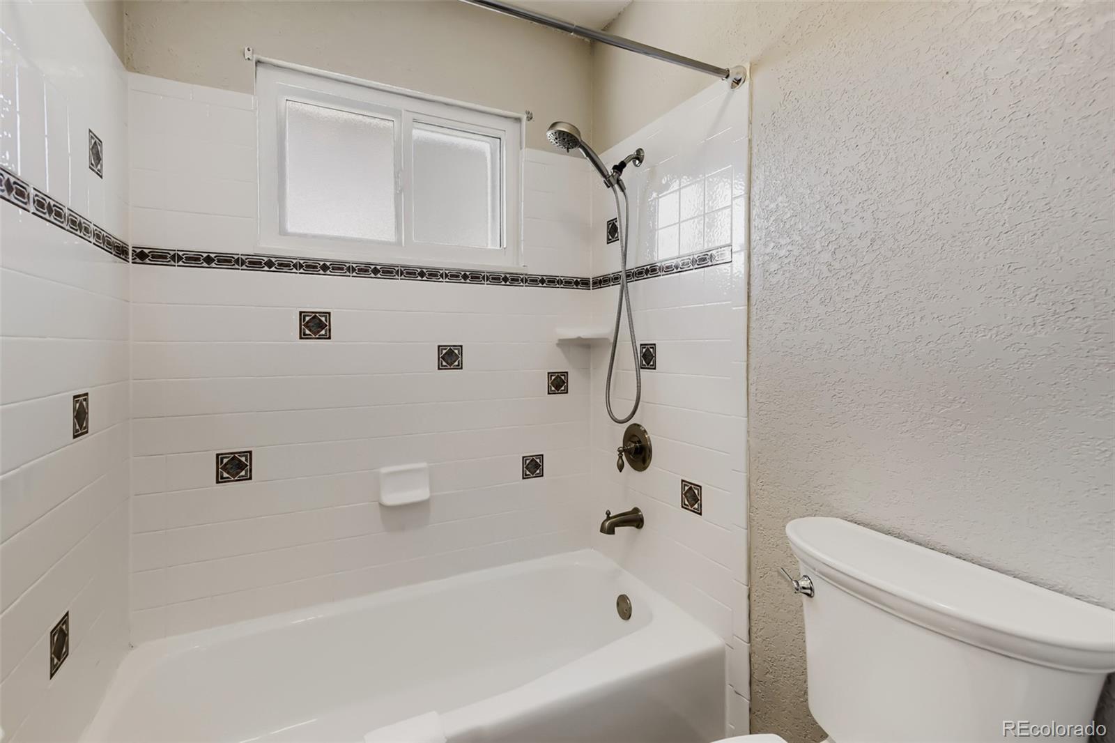 3038 S Akron Court Denver CO 80231
