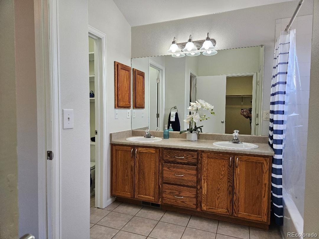 808 Idalia Street Aurora CO 80011