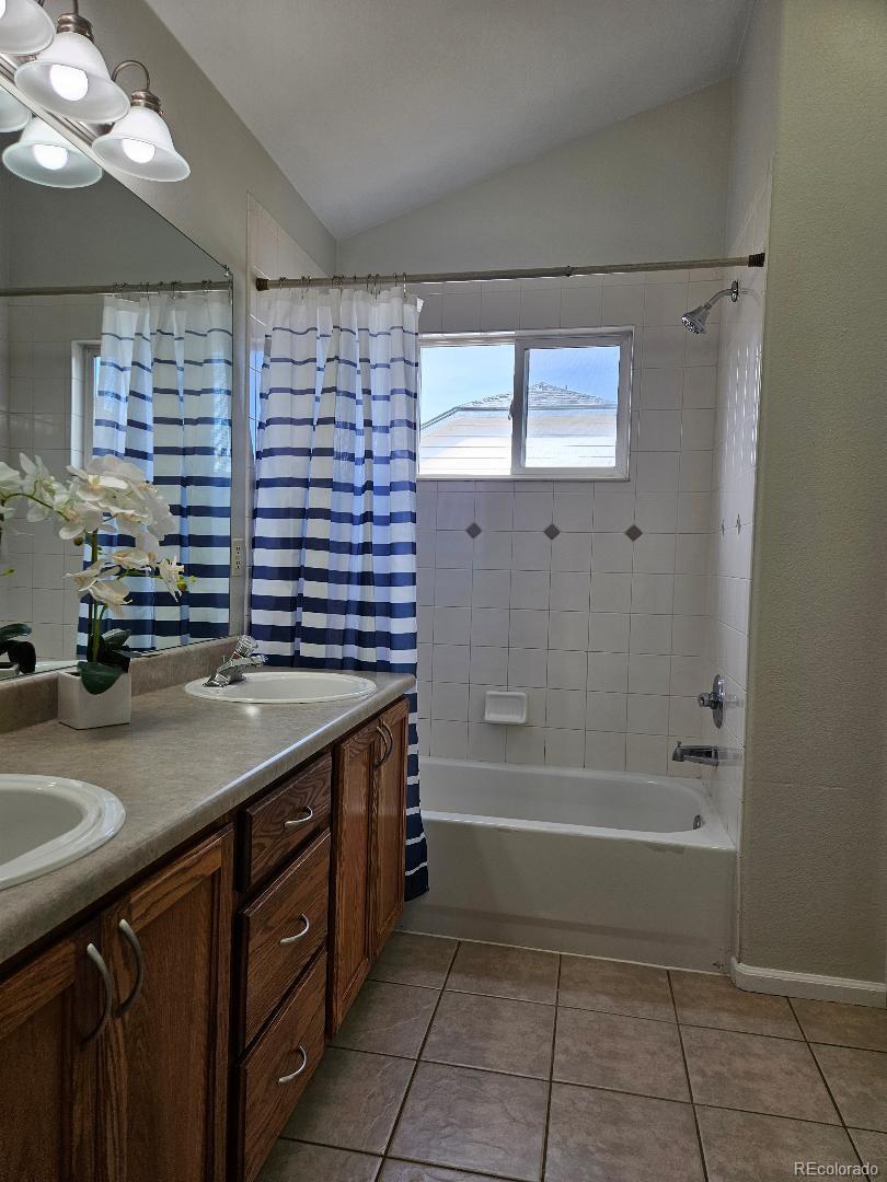 808 Idalia Street Aurora CO 80011