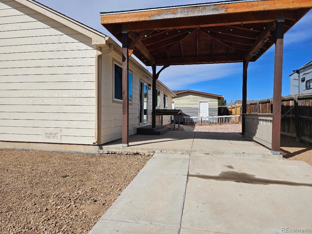808 Idalia Street Aurora CO 80011