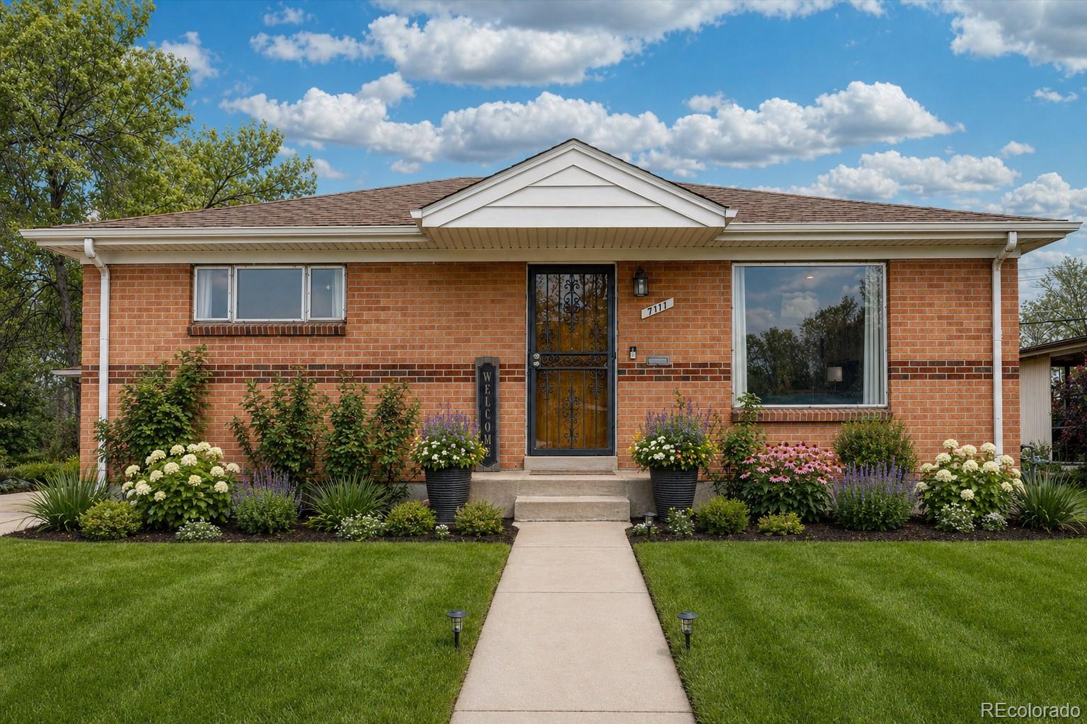 7111 Avrum Drive Denver CO 80221